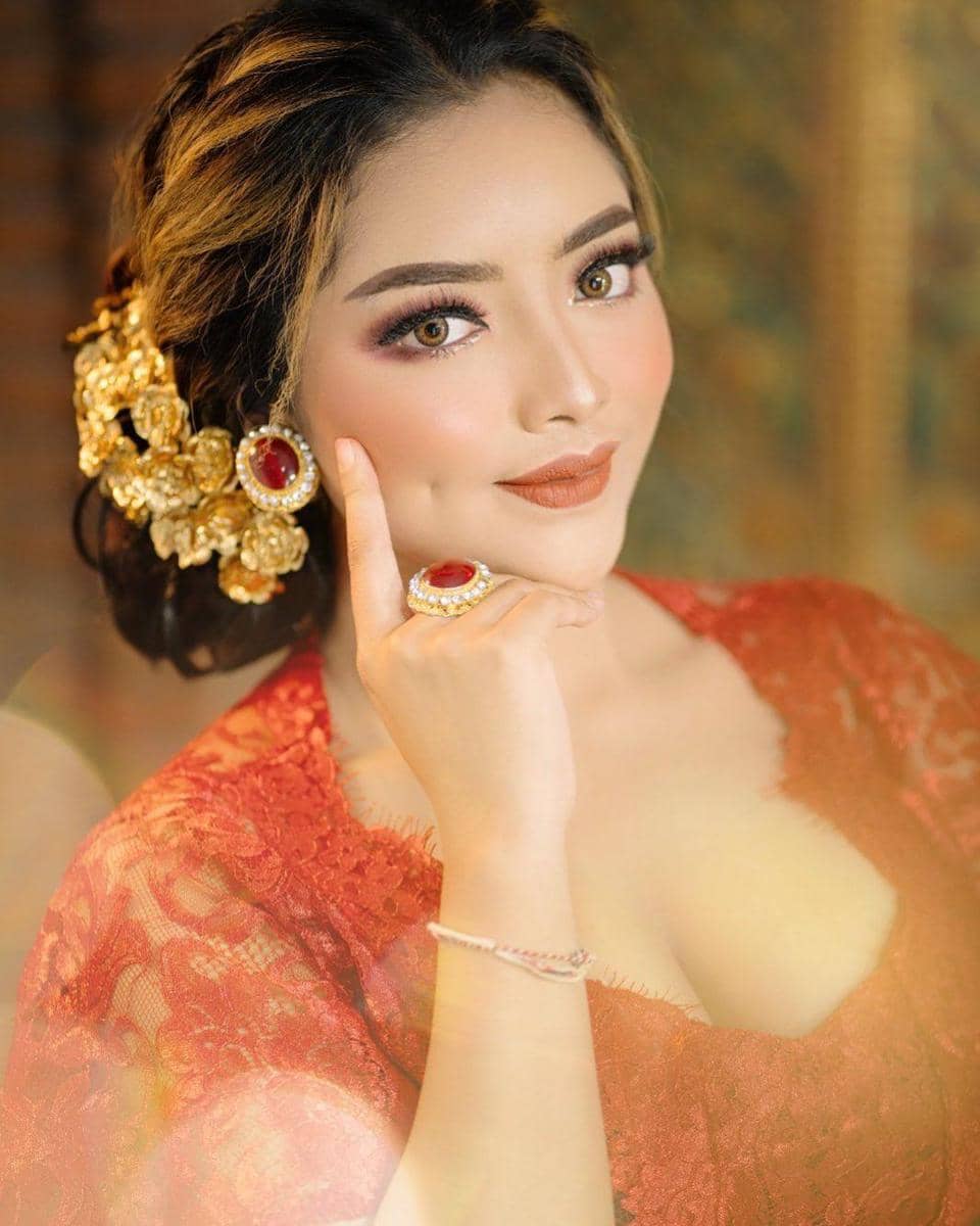 instagram.com/bby.gekma/