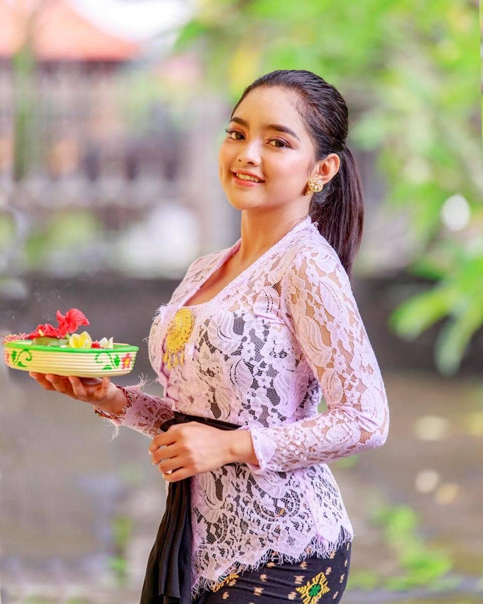 instagram.com/bby.gekma/