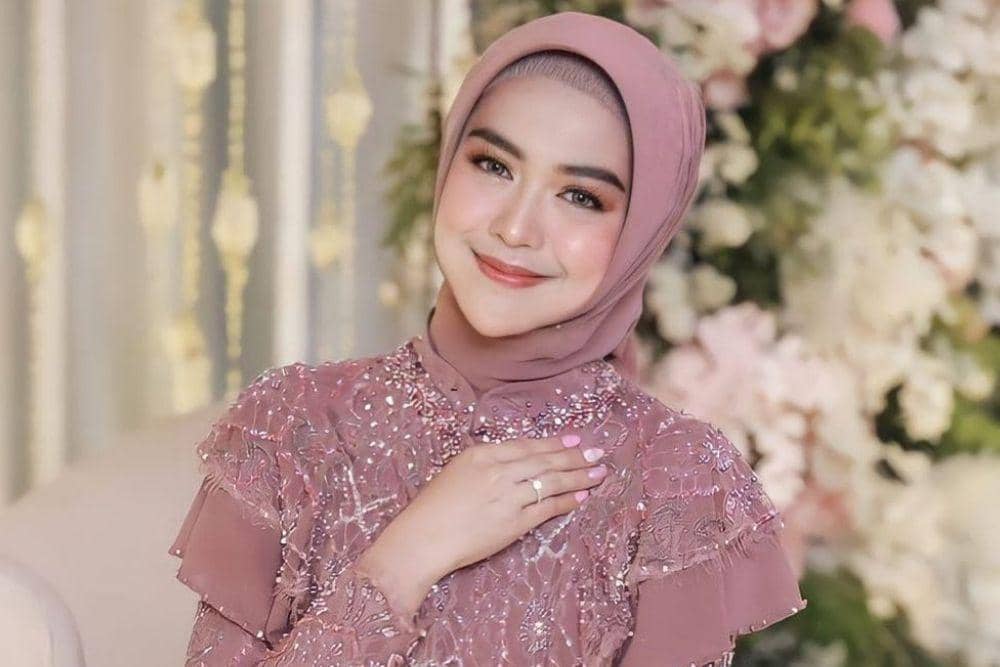 instagram.com/riaricis1795