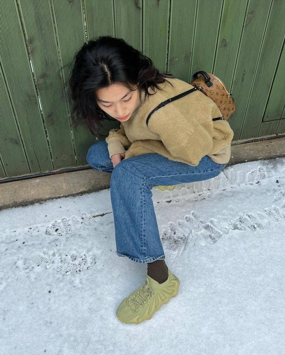 Instagram.com/hoooooyeony