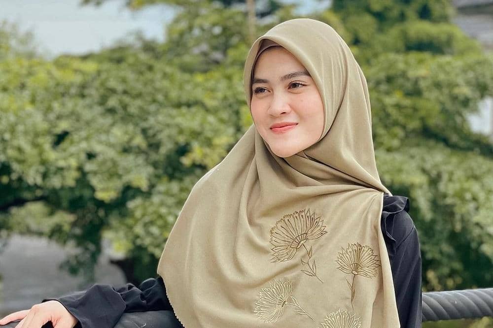 Instagram.com/hennyyrahman