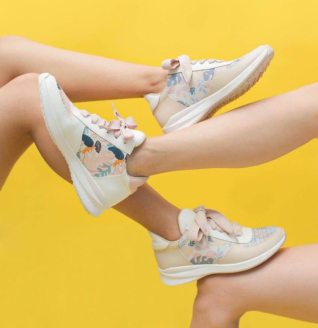 instagram.com/khakikakiku