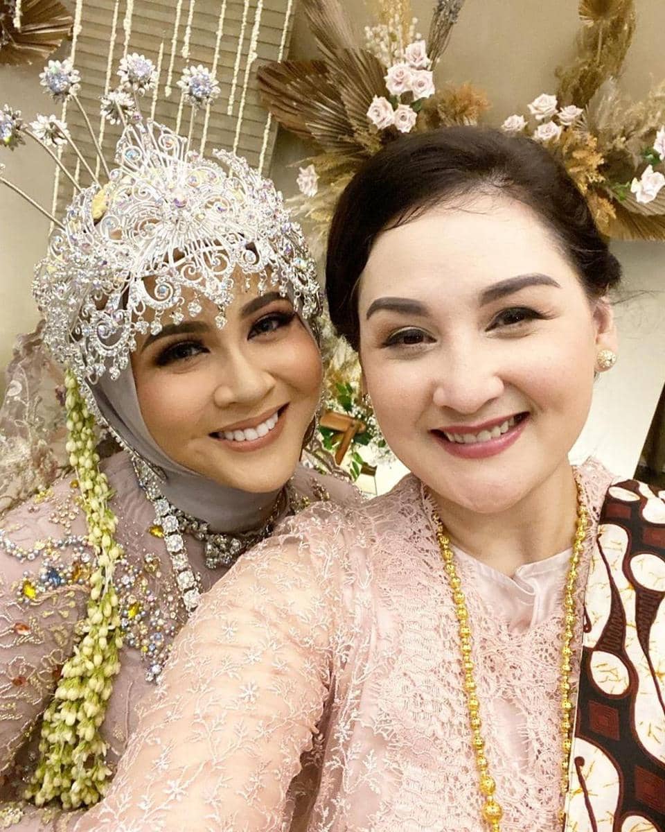 Instagram.com/monaratuliu