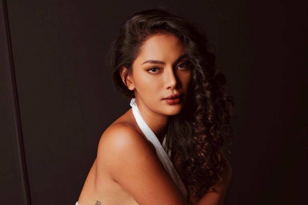 Gaya Erika Carlina, Selebgram yang Viral di Media Sosial