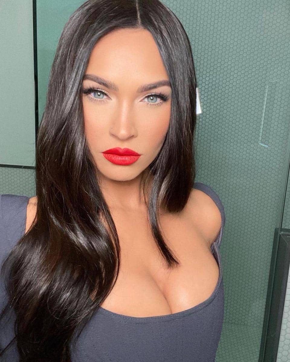 instagram.com/meganfox