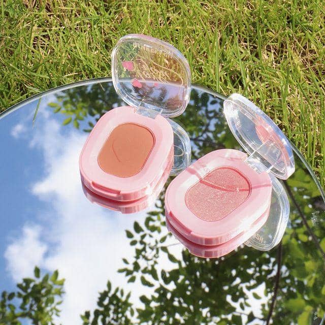 instagram.com/@pinkflashcosmetics