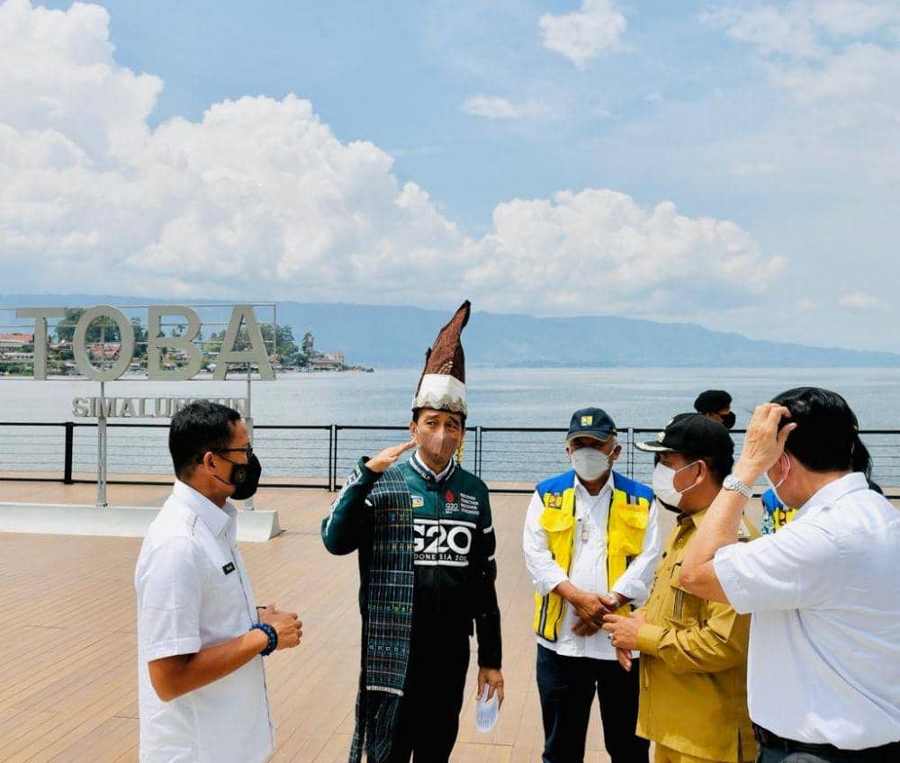 Presiden Jokowi resmikan penataan kawasan Pantai Bebas Parapat, Kab. Simalungun (dok. Biro Pers Setpres)