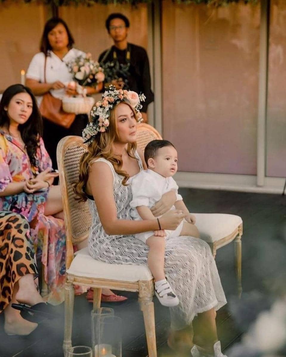 Instagram.com/aurelie.hermansyah