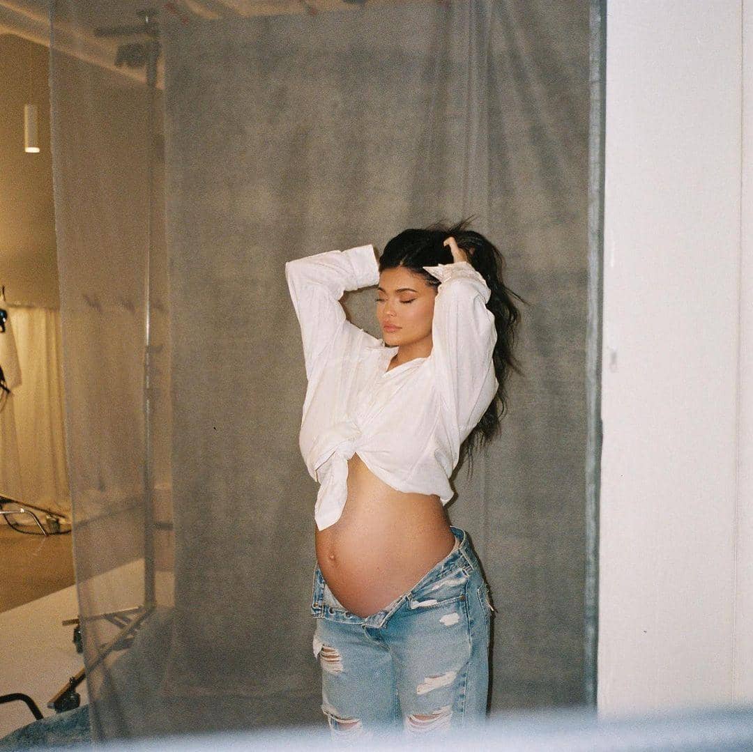instagram.com/kyliejenner