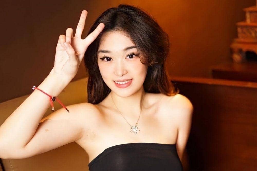 instagram.com/livyrenata