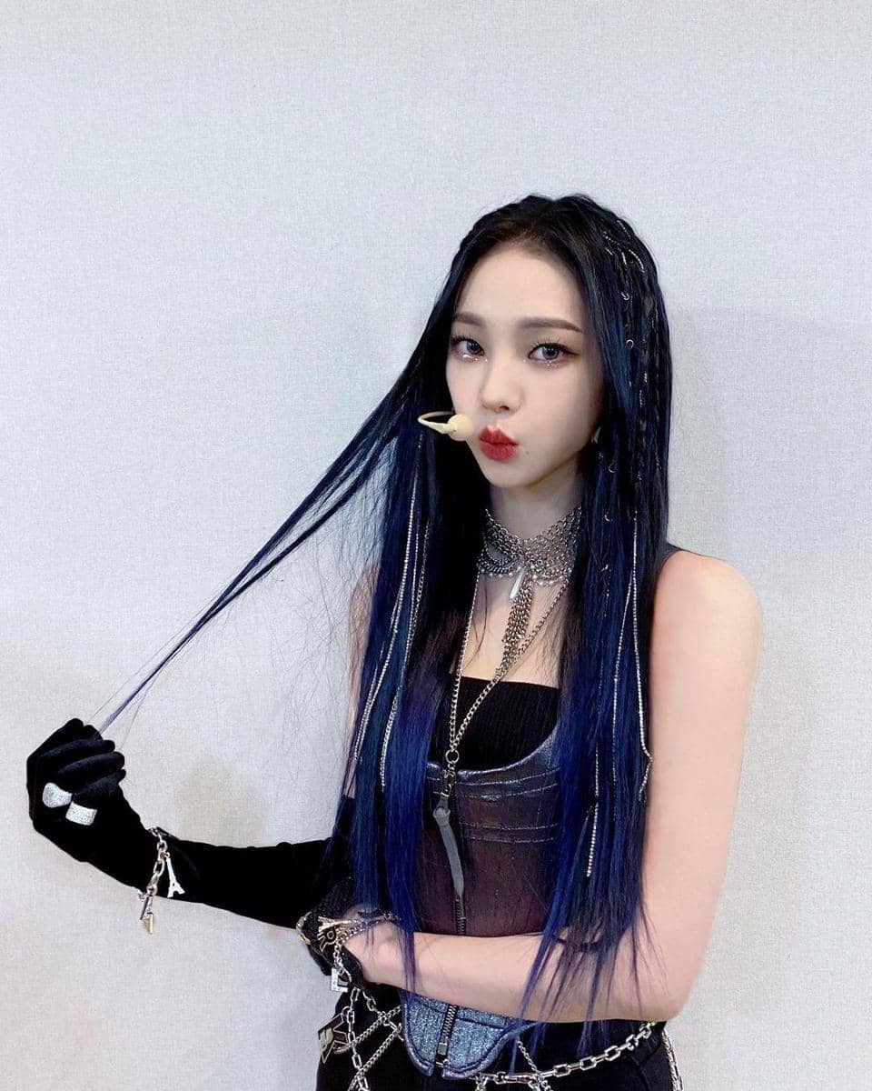 instagram.com/girlsontop_sm