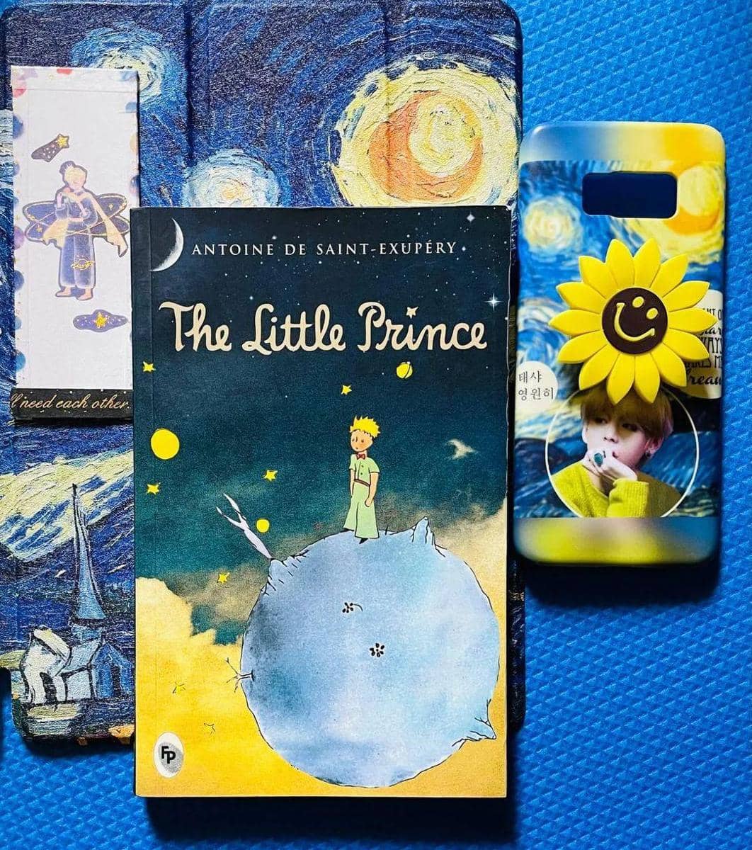 instagram.com/_red_reading_hood