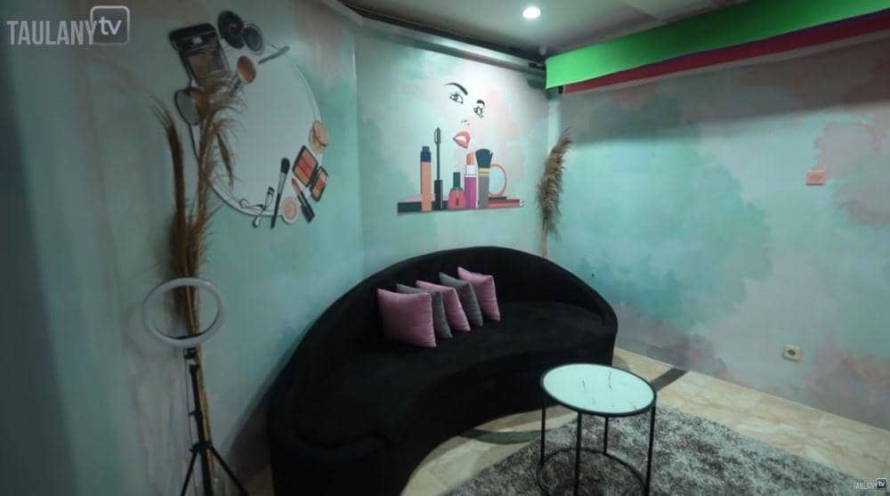 YouTube/TAULANY TV
