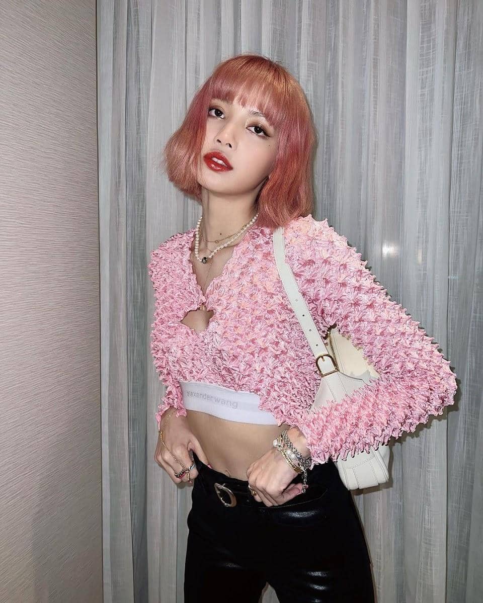 instagram.com/lalalalisa_m