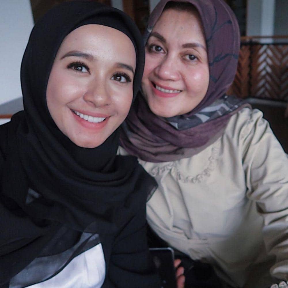 Instagram.com/laudyacynthiabella