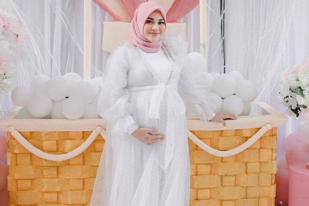 instagram.com/aurelie.hermansyah