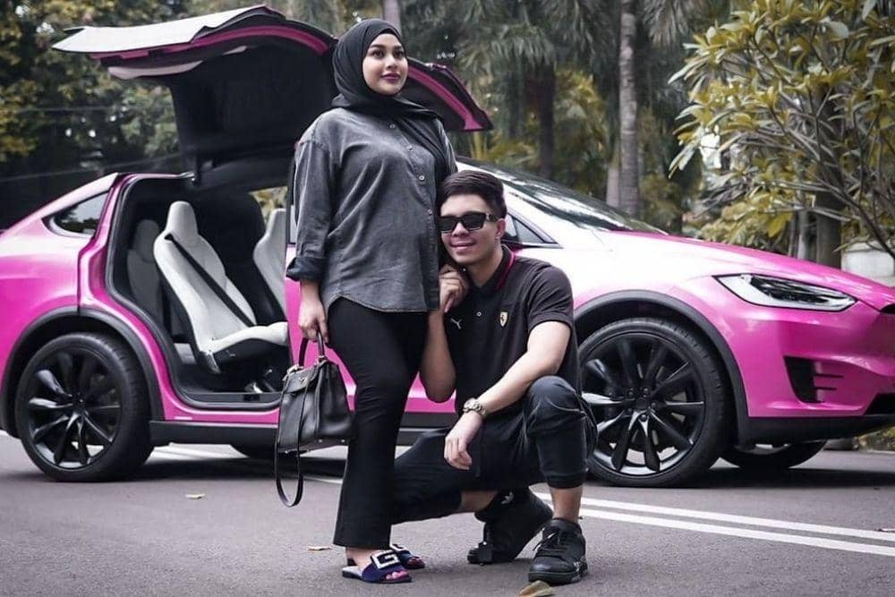 instagram.com/aurelie.hermansyah