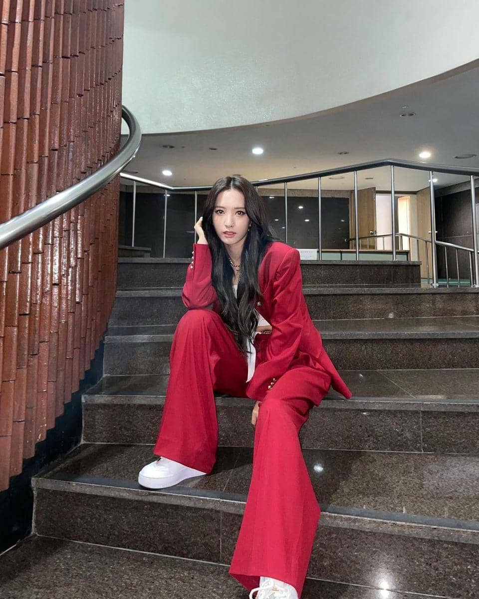 instagram.com/bn_95819