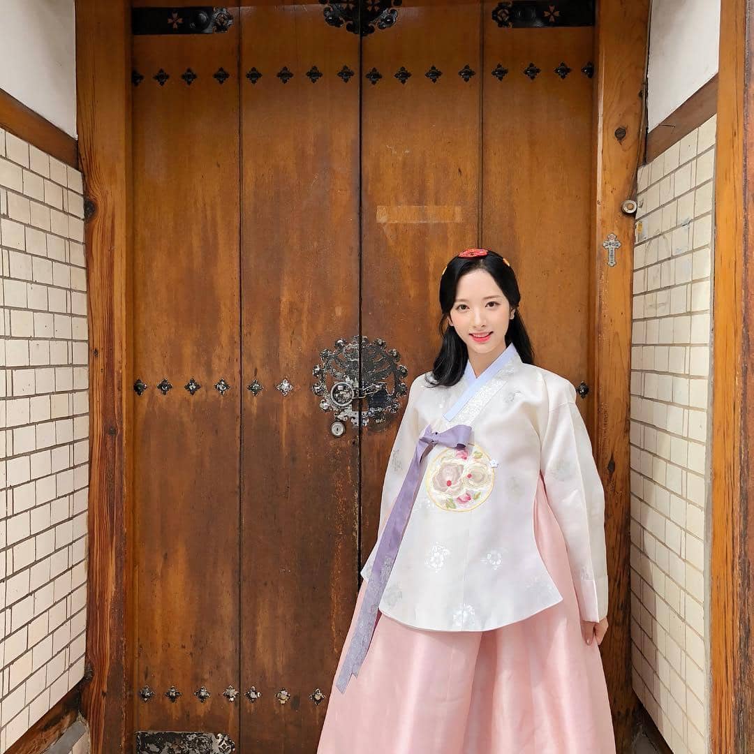 instagram.com/bn_95819