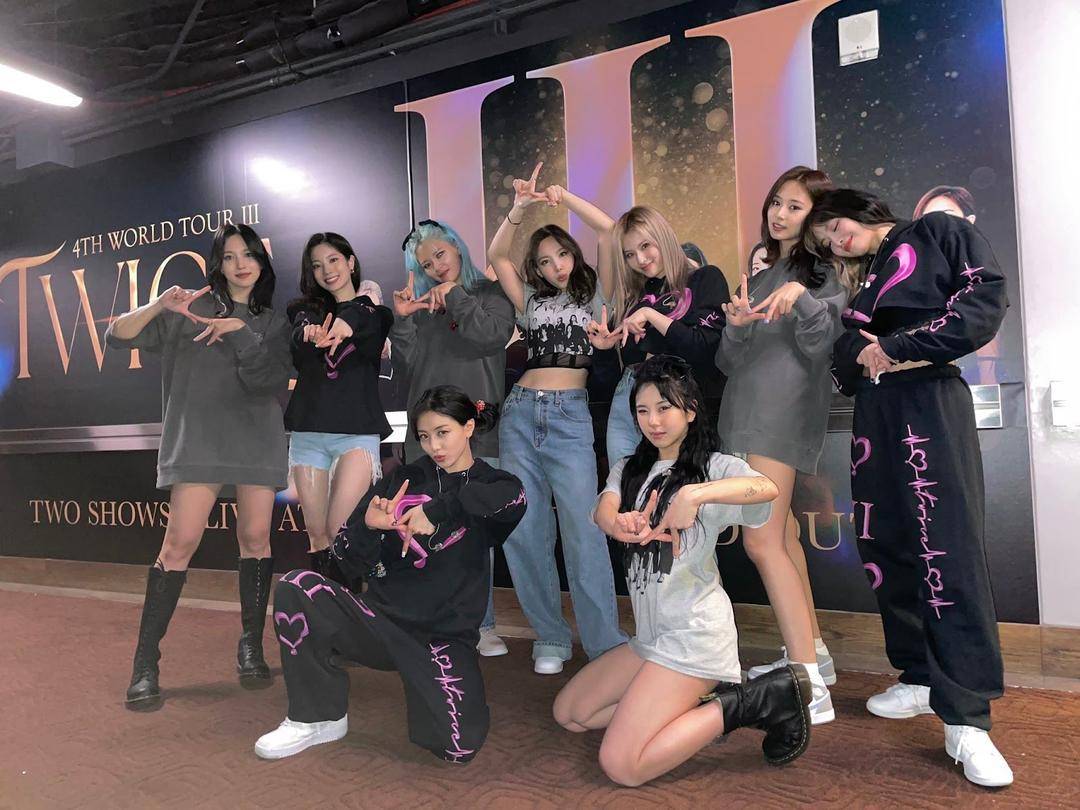 Langsung Verified, Semua Member TWICE Buka Akun Instagram Pribadinya
