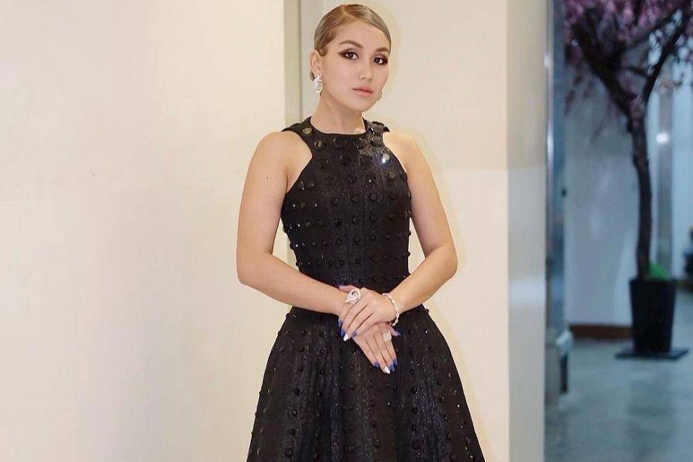 Janda Seksi, Begini 7 Aksi Kece Ayu Ting Ting Ketika Olahraga