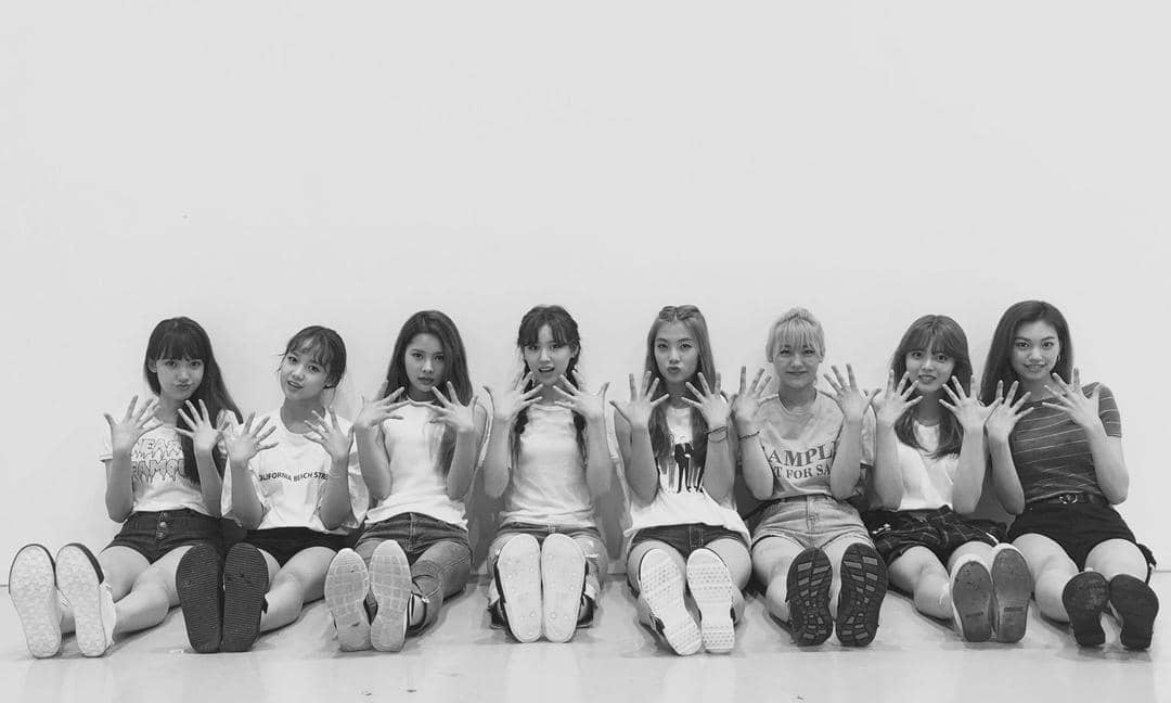 Facebook.com/Weki Meki