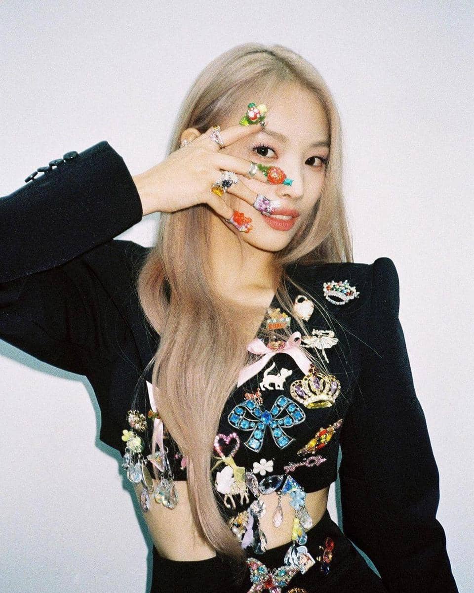 instagram.com/nmixx_official