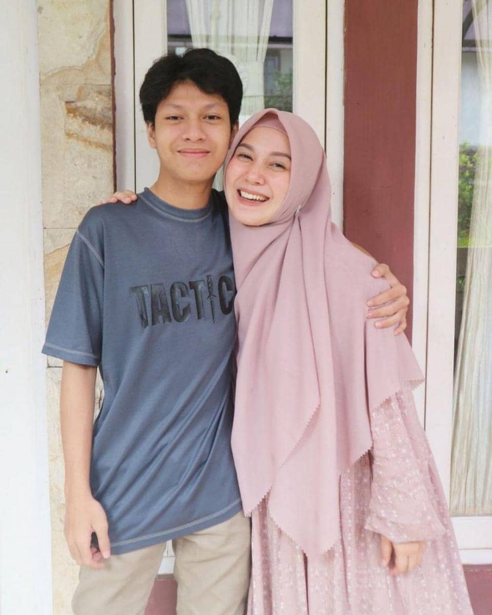 Instagram.com/puputmelati