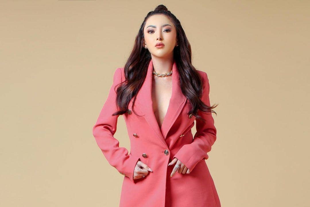 instagram.com/ayuaulia5252