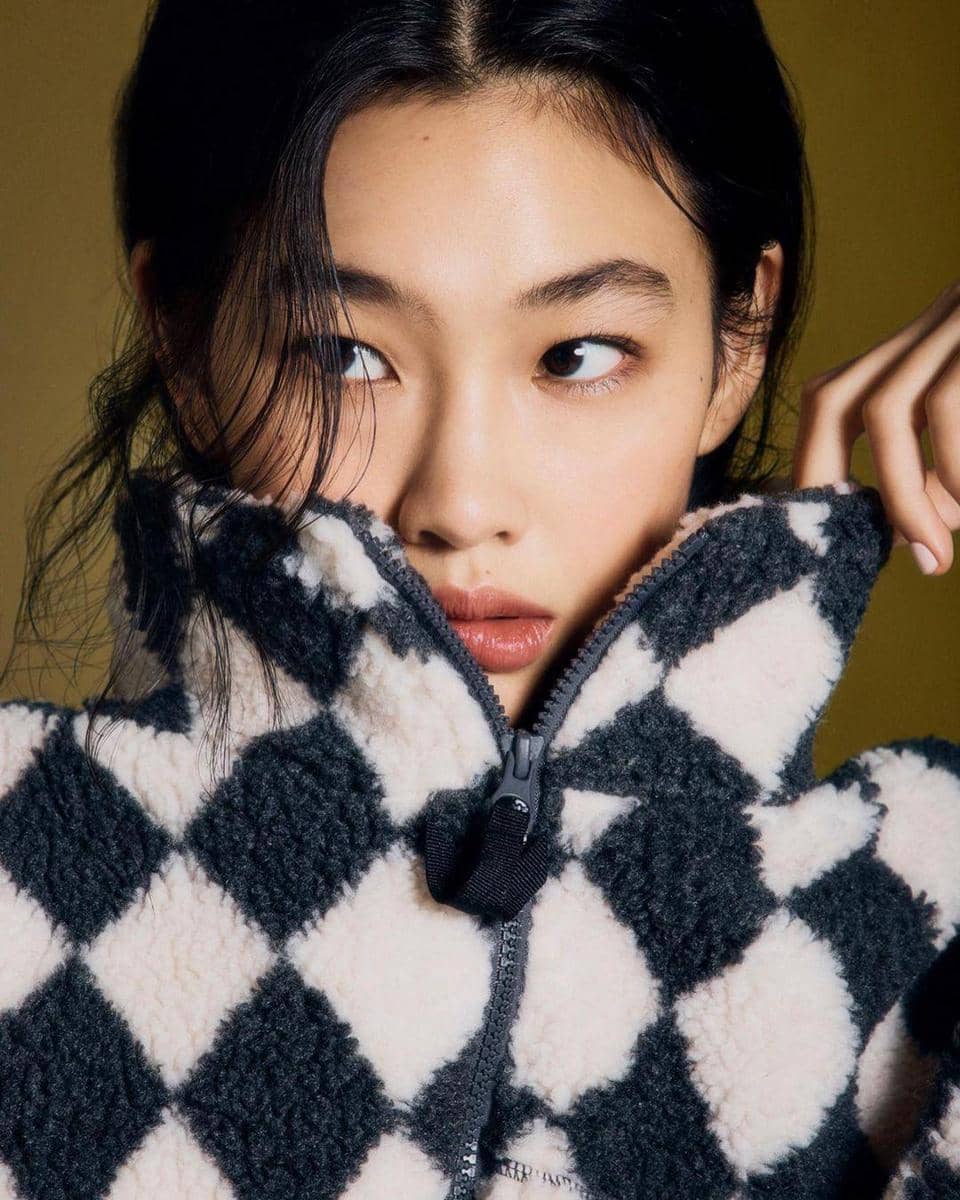 instagram.com/hoooooyeony