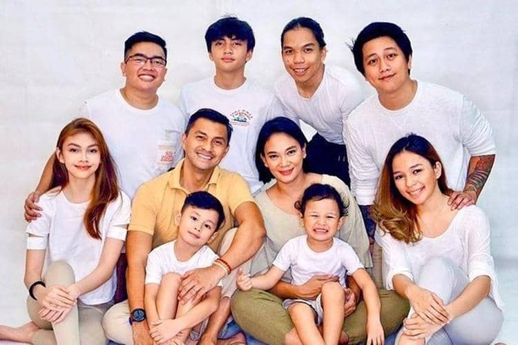 Instagram.com/bu_deedee