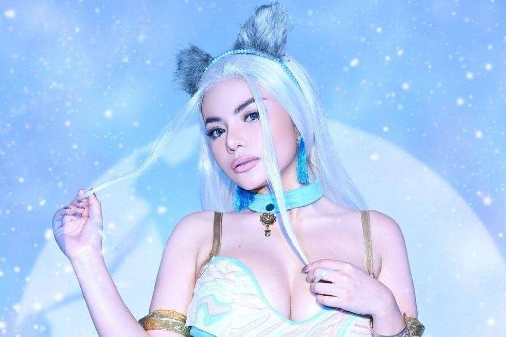 instagram.com/dinar_candy