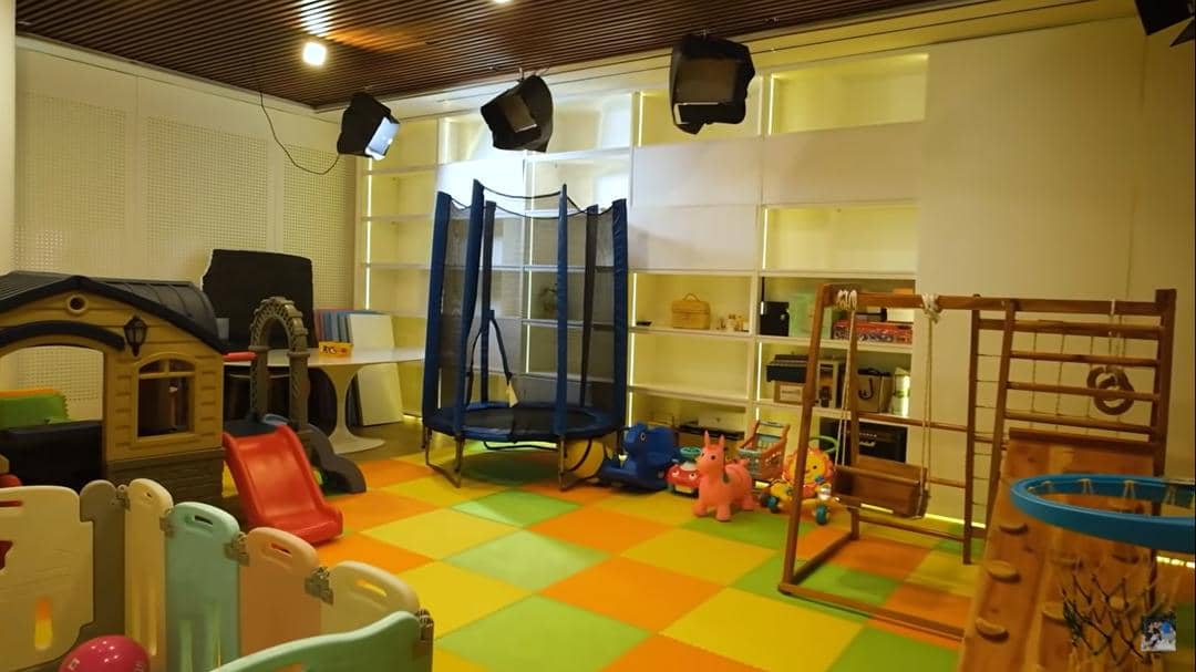 youtube.com/Titi dan Tian