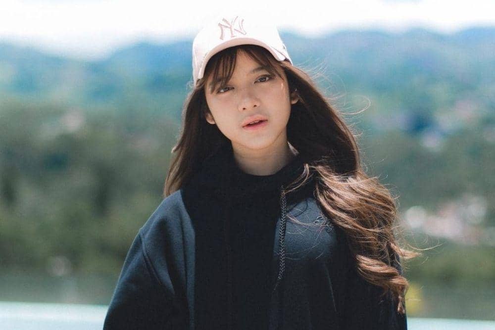 instagram.com/tiaraandini