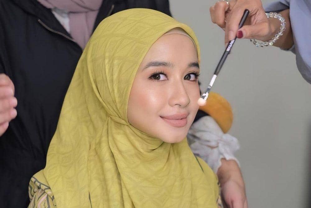 instagram.com/laudyacynthiabella