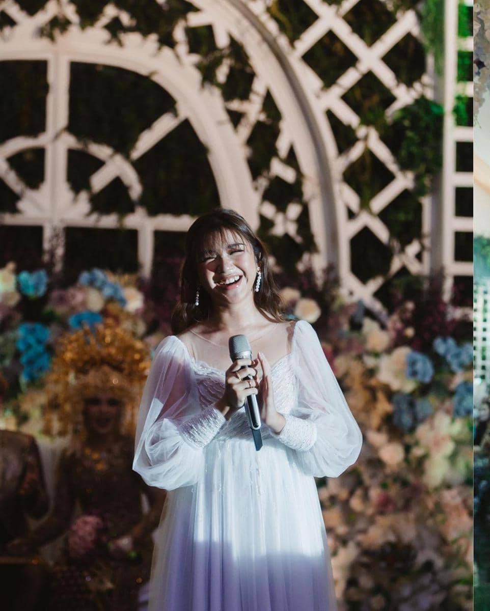 instagram.com/tiaraandini