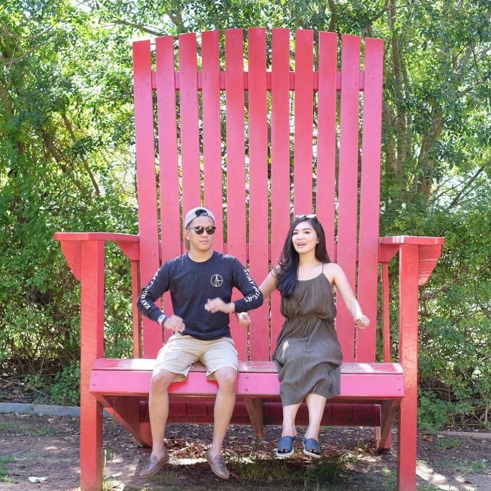 Instagram.com/tiarapangestika