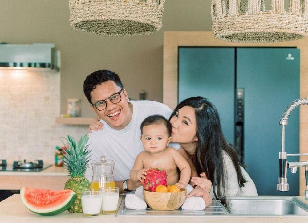 Instagram.com/tiarapangestika