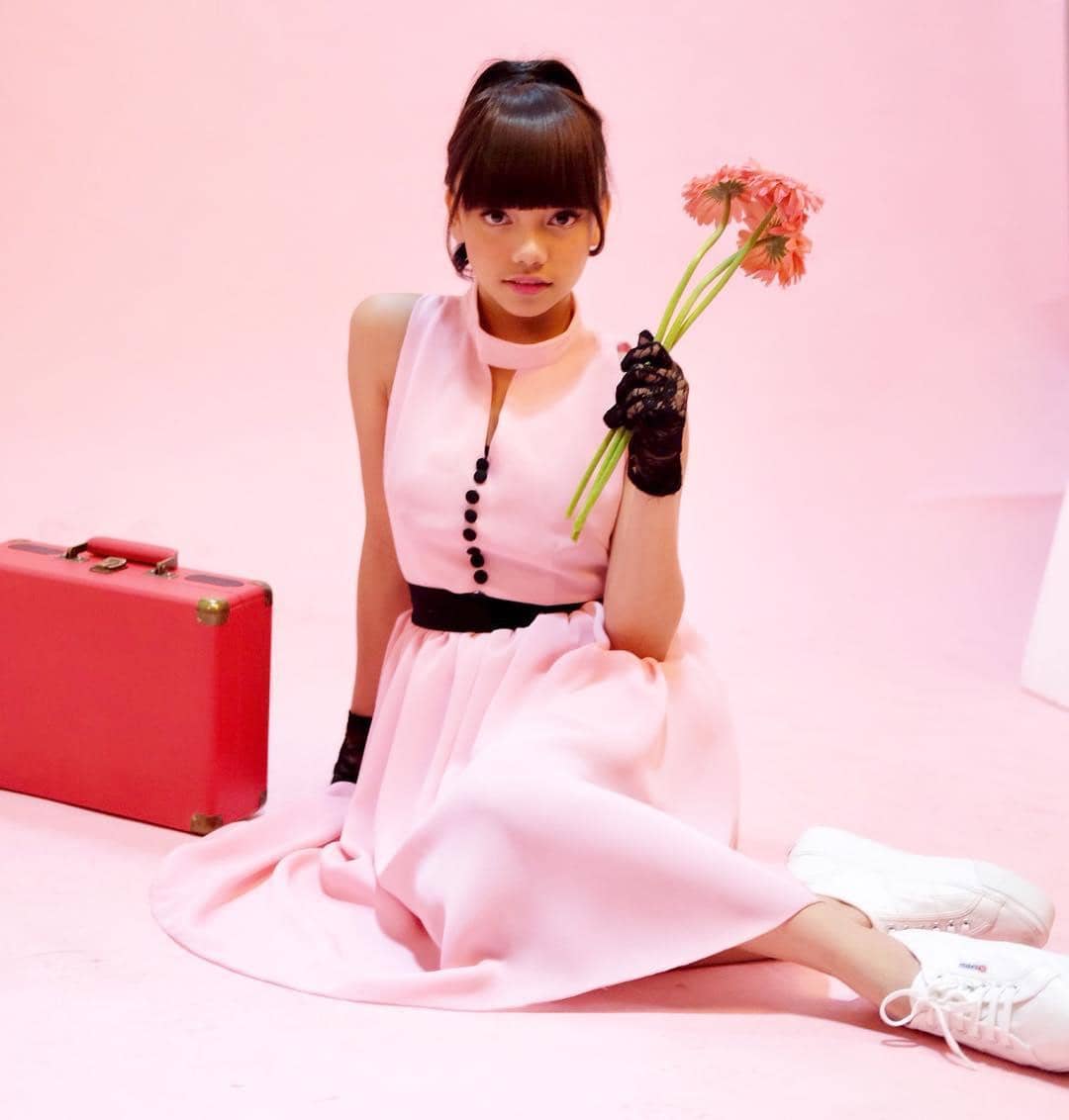 instagram.com/naura.ayu