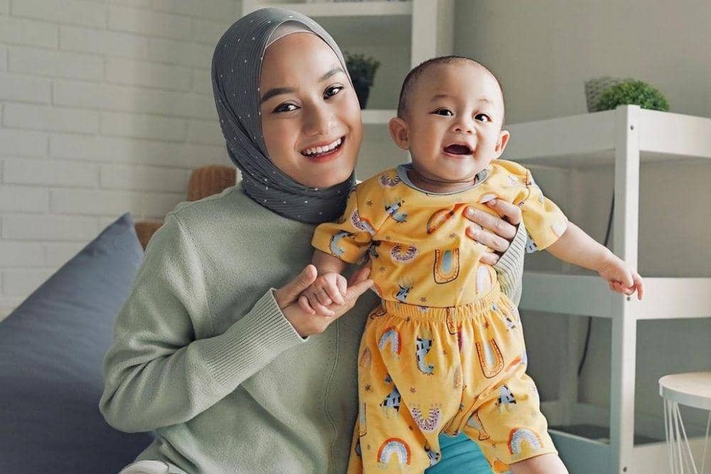 instagram.com/dindahw