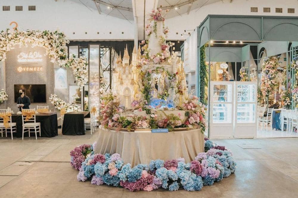 Instagram.com/thebridestory