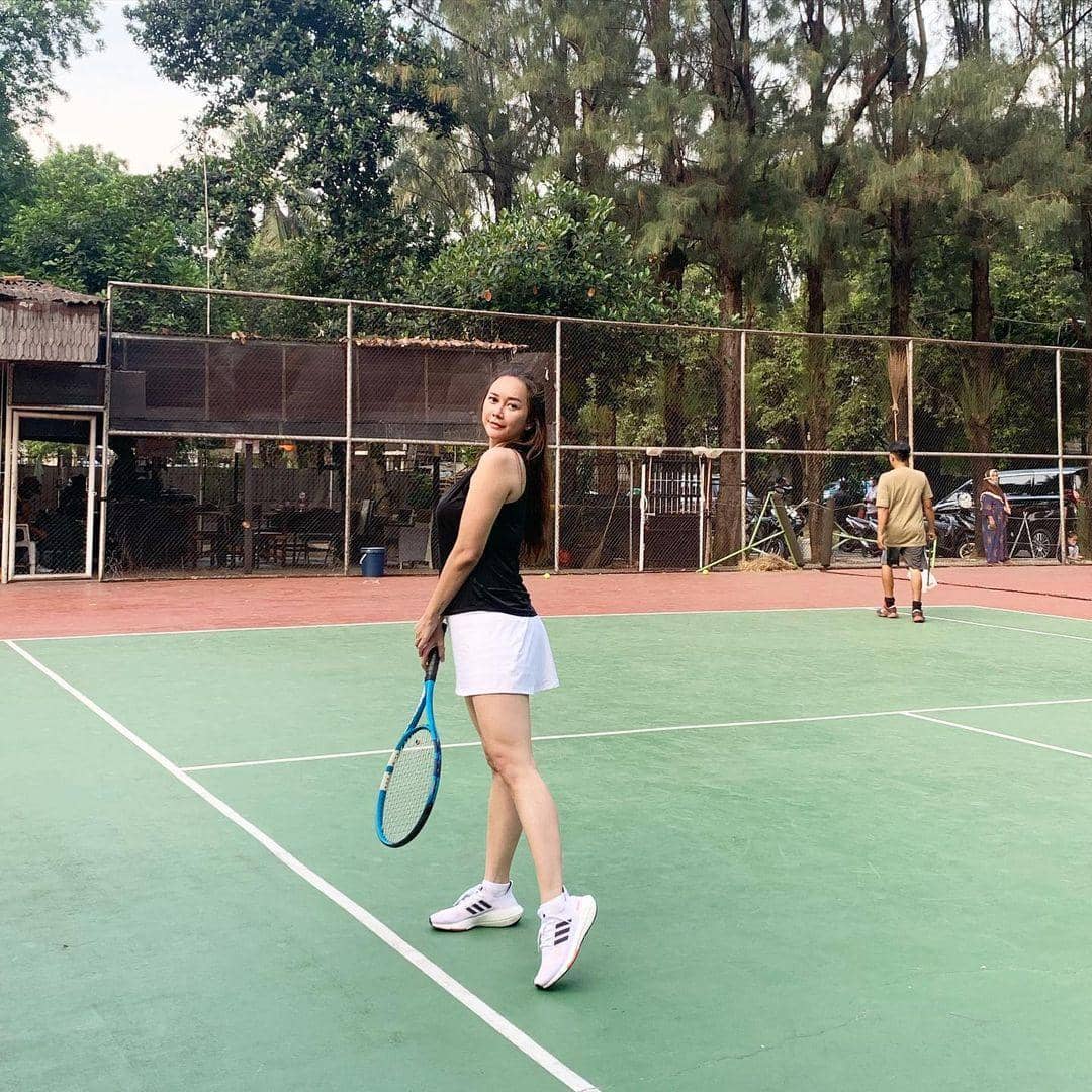 instagram.com/aurakasih