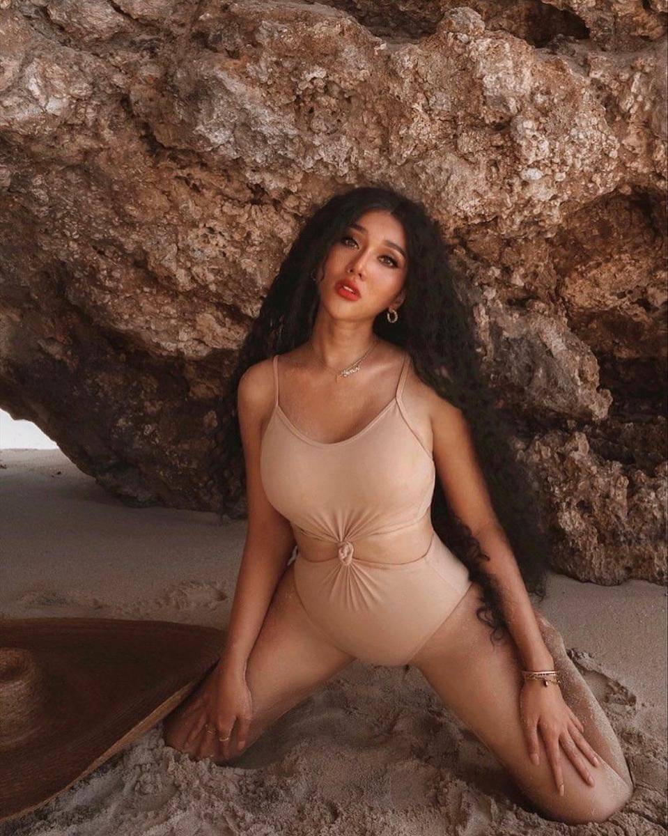 Seksi Luna fotosurati