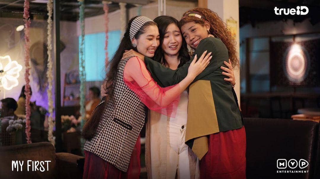 instagram.com/devinaureel