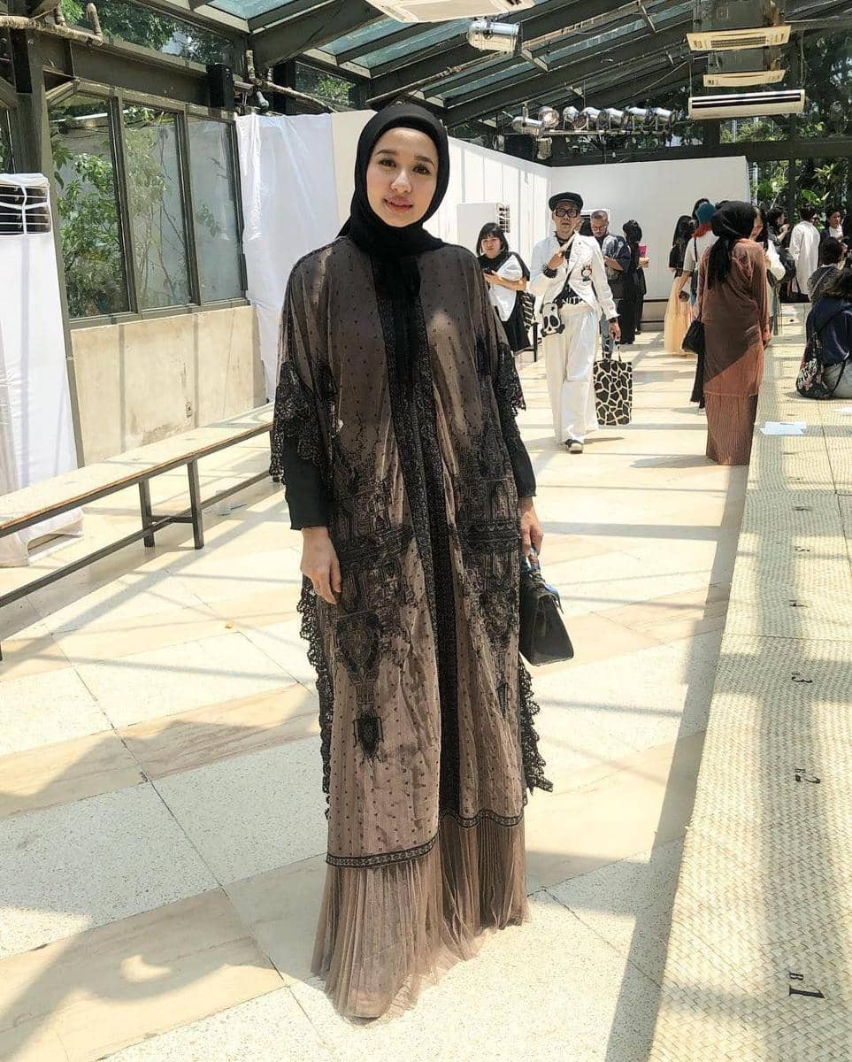 instagram.com/laudyacynthiabella