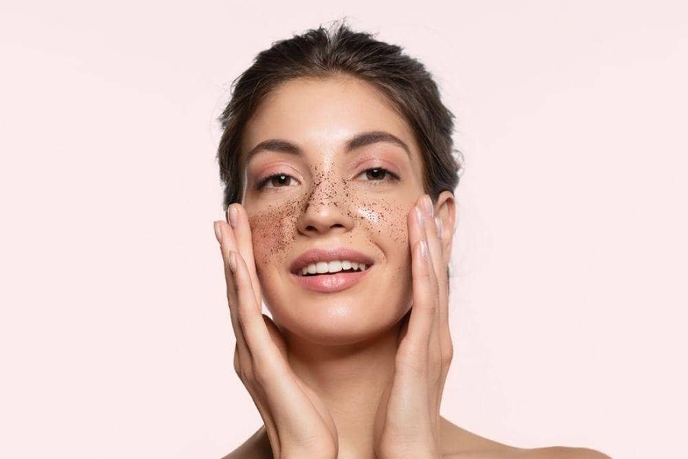 Tips Eksfoliasi Sesuai dengan Jenis Kulit, goodhousekeeping.com