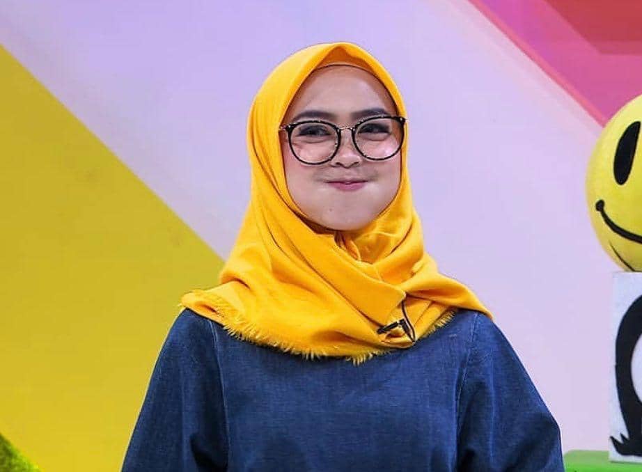 instagram.com/riaricis1795