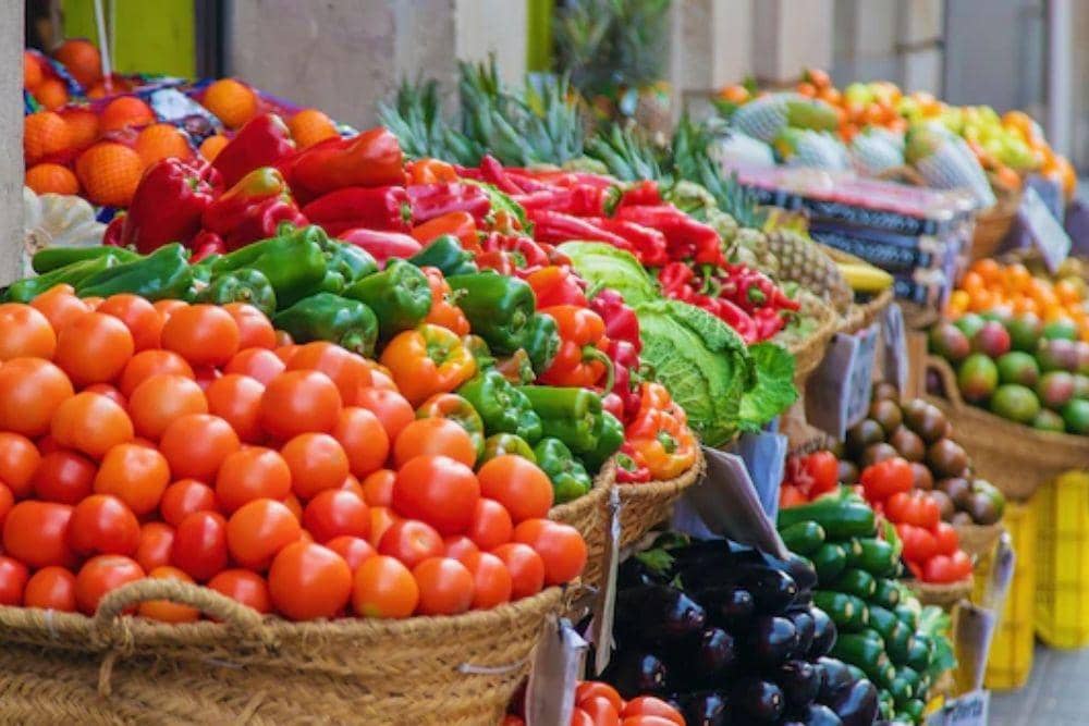 freepik.com/yanadjana