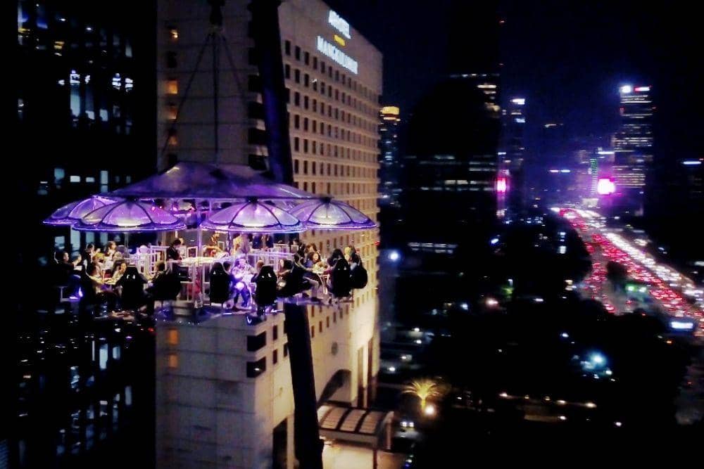 Dok. Lounge in the Sky