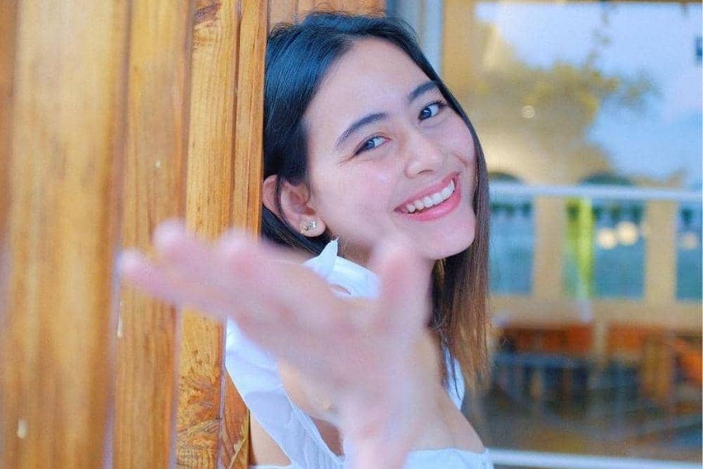 instagram.com/laura_theux